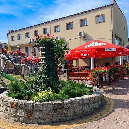 Zamkowa Noclegi Restauracja 드로히친 외부 사진