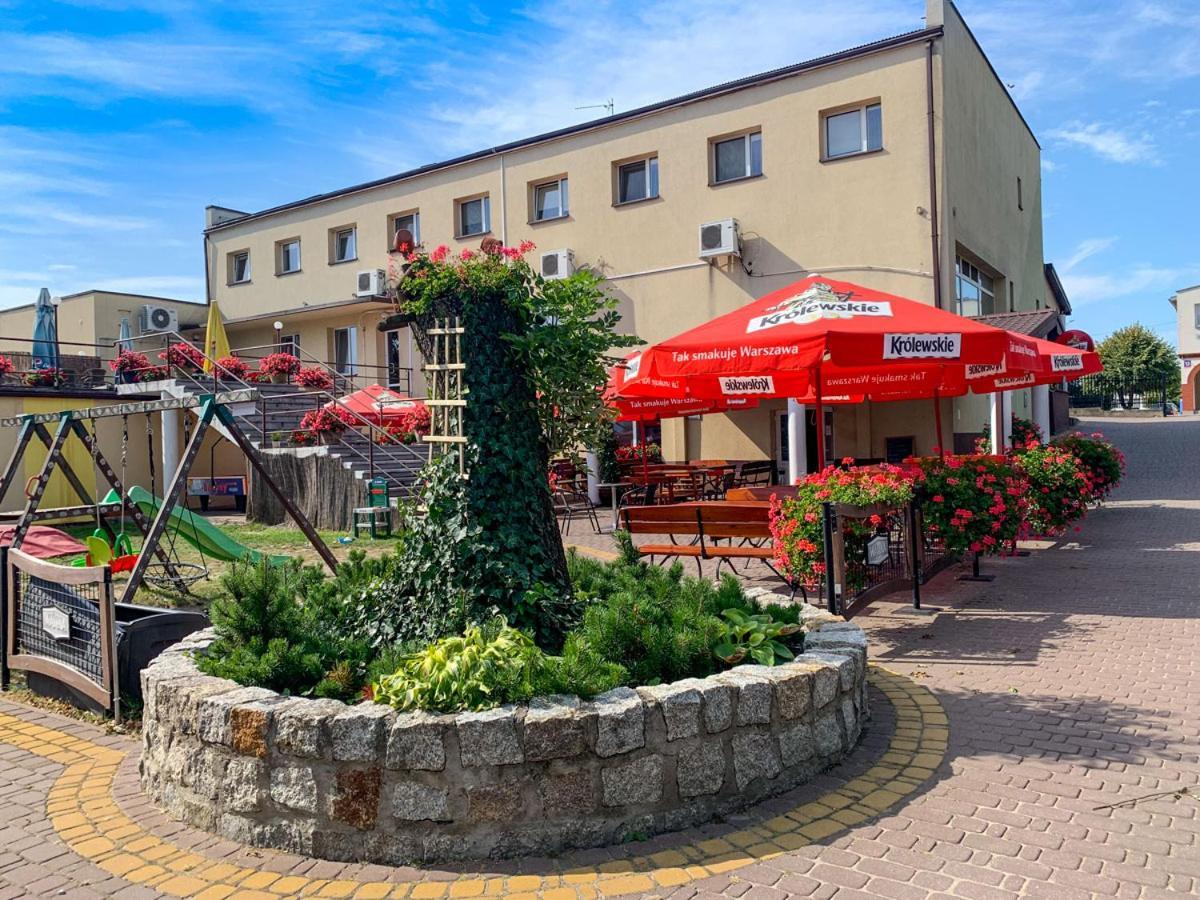 Zamkowa Noclegi Restauracja 드로히친 외부 사진